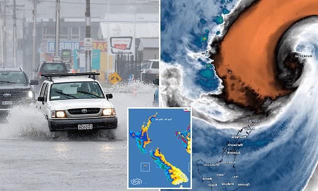 Cyclone Gabrielle prepares to smash New Zealand