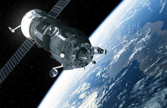 Extraterrestrial ‘pony express’ could help astronauts phone home quicker