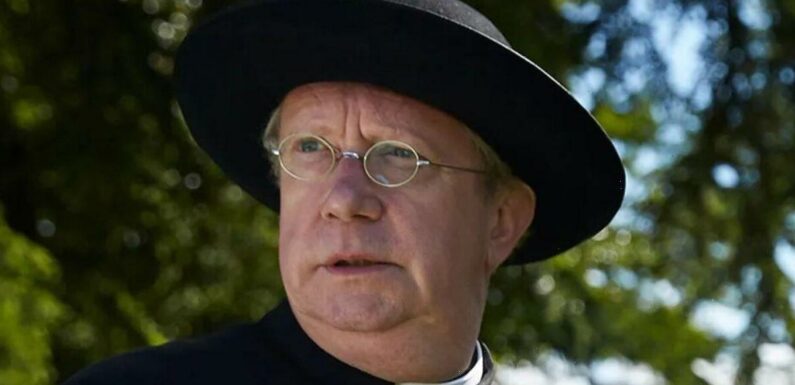 Father Brown star Mark Williams admits he made fan cry