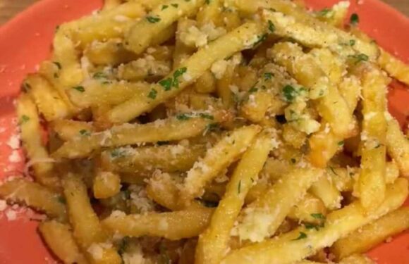 Foodie shares three ingredient air fryer chips for the perfect bougie meal & people can’t wait to try it | The Sun