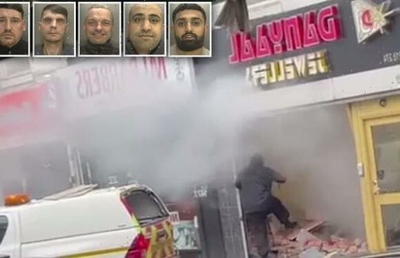 Gang ram raid jewellers with pick up truck and steal £300,000 of gold