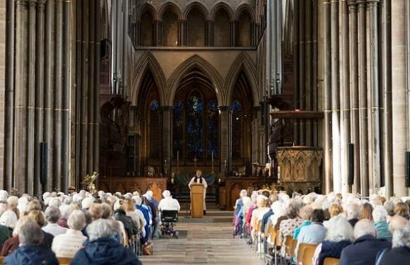 God could be 'non-gendered' in Church of England services