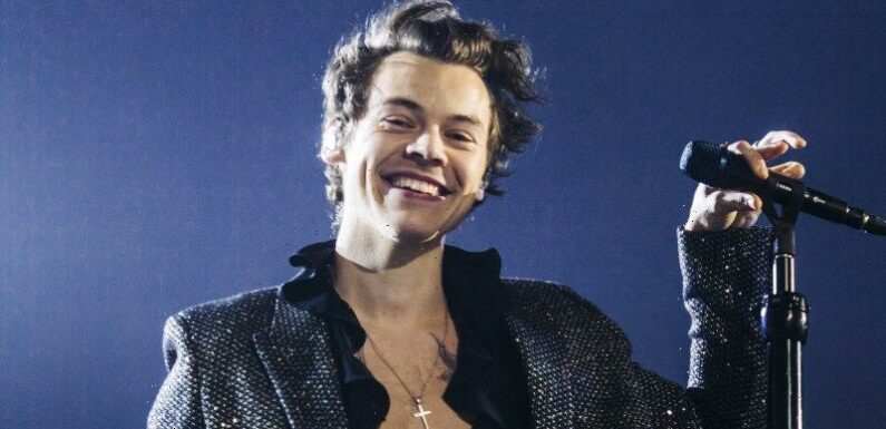 Harry’s house all smiles and style in scorching Perth set