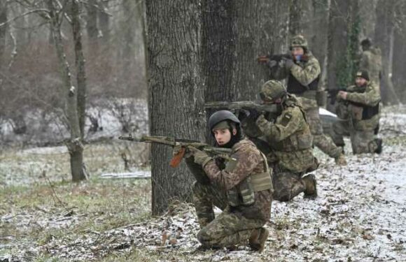 How Putin is preparing massive assault with 500,000 men on two fronts – and Ukraine think they know the EXACT date | The Sun