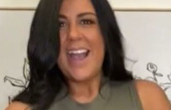 I'm a 38GG and hate wearing a bra, I tried the same five tops as my 34A friend but people couldn't stop staring at me | The Sun