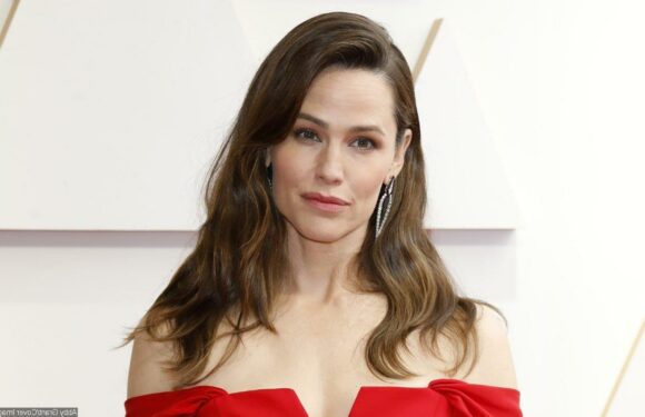 Jennifer Garner and Beau John C. Miller Avoid Public Eye With Dates Outside LA