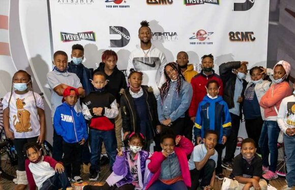 Joe Mixon Surprises Kids With New Bikes At Holiday Event