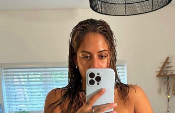 Love Islands Malin Andersson poses for topless body positive post as she hits back at trolls