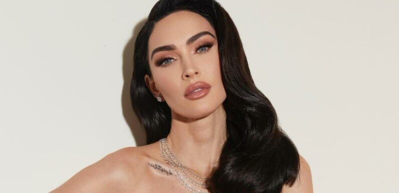 Megan Fox Arrives at Grammys Pre-Party with Broken Wrist