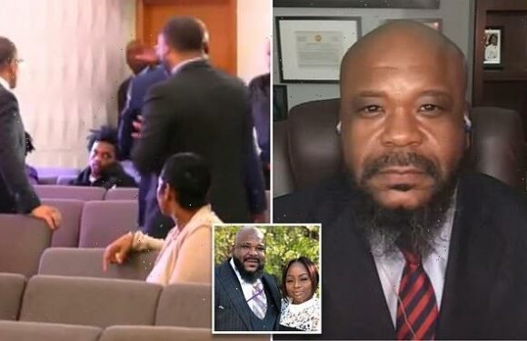 Missouri church foils armed robbery when congregation pray for gunmen