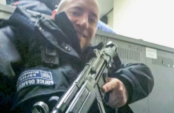 Monster rapist cop David Carrick ‘will be on death watch 24/7 after lags put a bounty on his head’ | The Sun