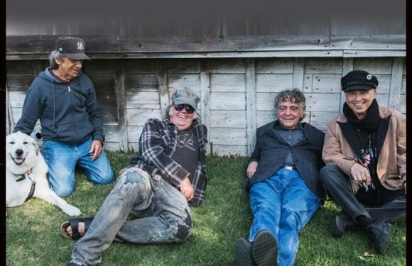 Neil Young Teaming Up With Crazy Horse Members On New Album 'All Roads Lead Home'