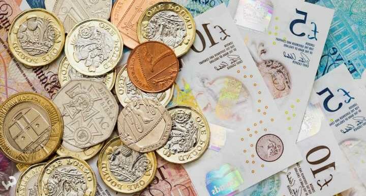 One in three Brits chose to invest their money last year despite the pressures of the financial crisis | The Sun
