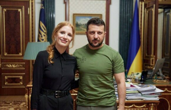 One year after Russian invasion, see Ukraine's President Volodymyr Zelenskyy with Jessica Chastain, Ben Stiller, Mila Kunis and more stars