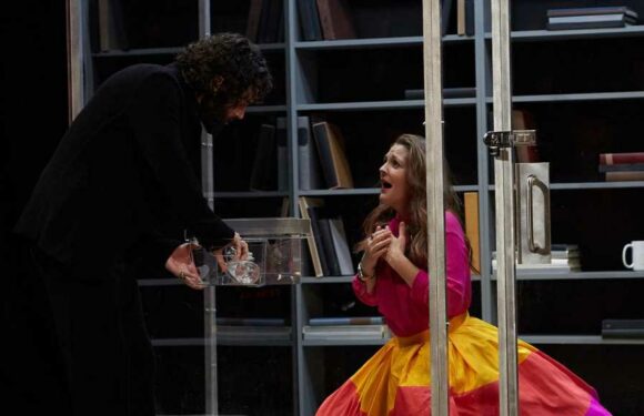 Penn Badgley Surprises Drew Barrymore By Putting Her in a Box Inspired by 'You'