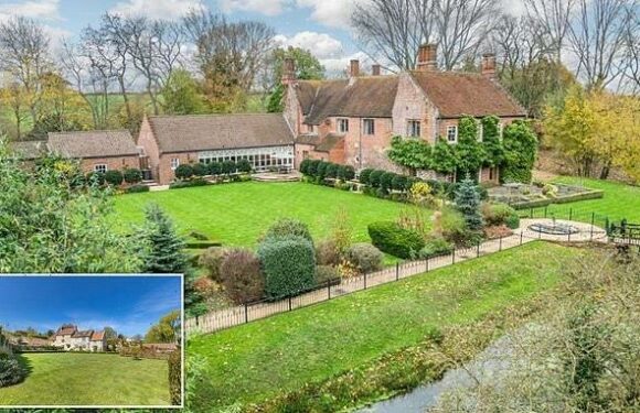 Posh properties to see prices drop 6.5% this year says Savills