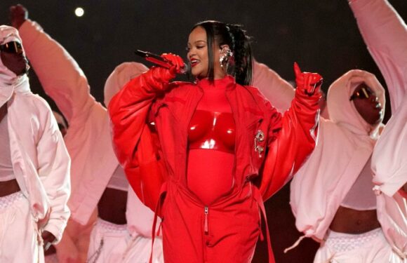 Rihanna Glowed in Fenty During Knockout Super Bowl Halftime Performance