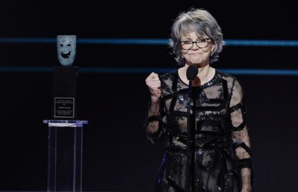 Sally Field Reflects On  Decades-Long Career From ‘Gidget’ To ‘Lincoln’ In SAG Life Achievement Award Speech