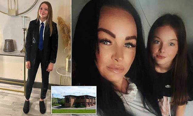 School 'told girl, 15, to cover ANKLES as they're sexually attractive'