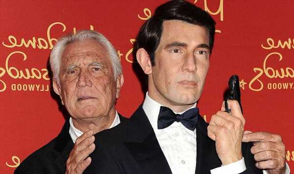 Sean Connery called George Lazenby a prize sh*t for quitting Bond