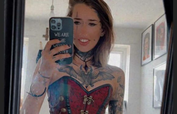 Serial killer-obsessed mum GUILTY of stabbing boyfriend to death then 'giggling' as she showed body to pal on video call | The Sun