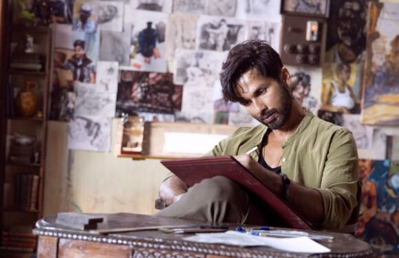 Shahid Kapoor, Raj & DK Talk Prime Video Counterfeiting Thriller ‘Farzi’