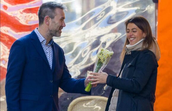 Spread a bit of sunshine with these ten random acts of kindness | The Sun