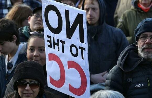 'Thousands' protest in Cambridge to oppose £5 congestion charge