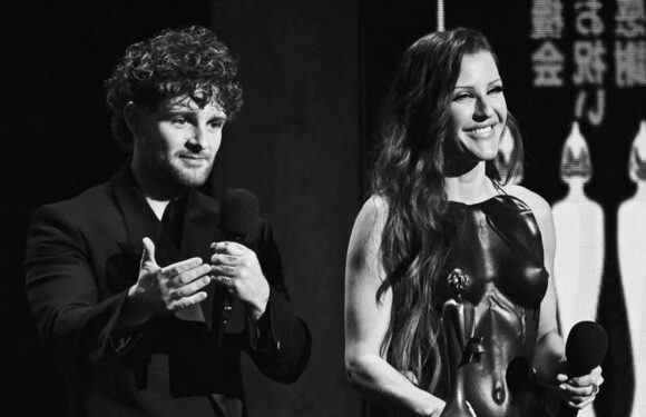 Tom Grennan Claims He Had Talked to Ellie Goulding About Breast Joke Before Taking Stage at BRITs