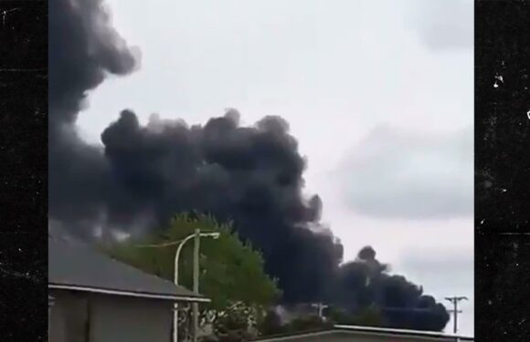 Train Derails in Iowa, Mass Evacuations Underway as Fire Grows