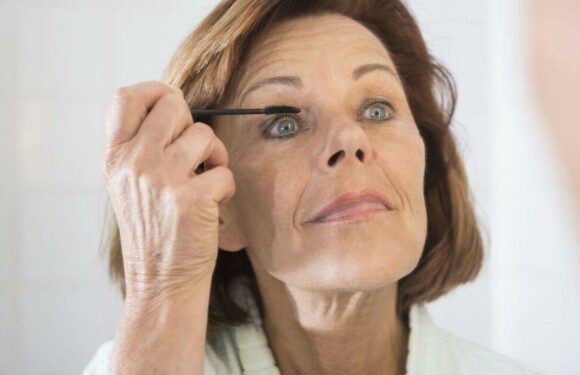 Very ageing makeup mistake to avoid on mature eyelashes