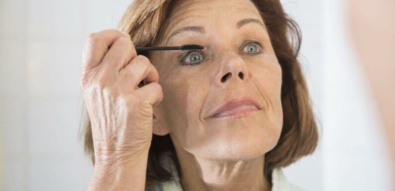 Very ageing makeup mistake to avoid on mature eyelashes