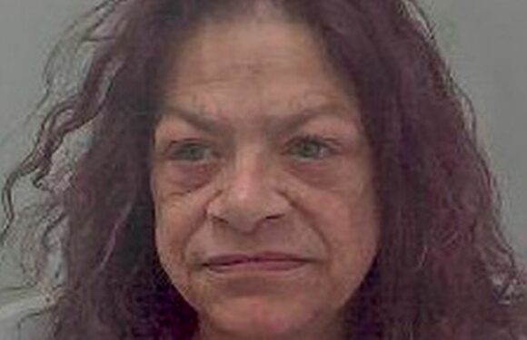 Woman ‘tried to saw off boyfriend’s head with bread knife’ – but he survived