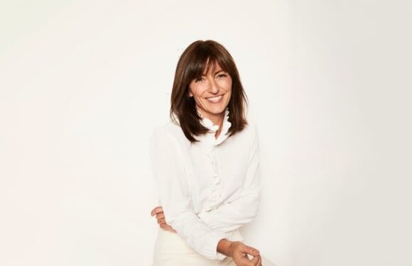‘The Romance Retreat’: Davina McCall To Host ‘Love Island’-Style ITV Format For Older Singletons