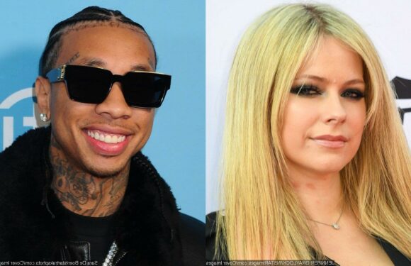 Avril Lavigne and Tyga Confirm Romance With a Kiss in Paris