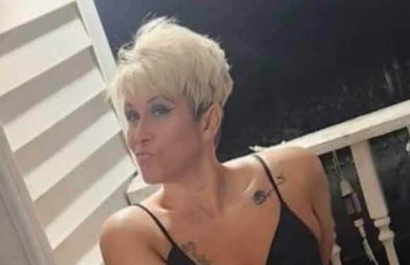 ‘Beautiful’ gran has men drooling as she flaunts endless pins on TikTok