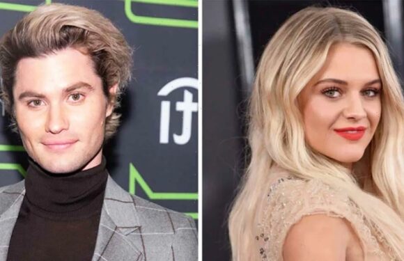 Big Apple Romance! Kelsea Ballerini, BF Chase Stokes Hold Hands in NYC