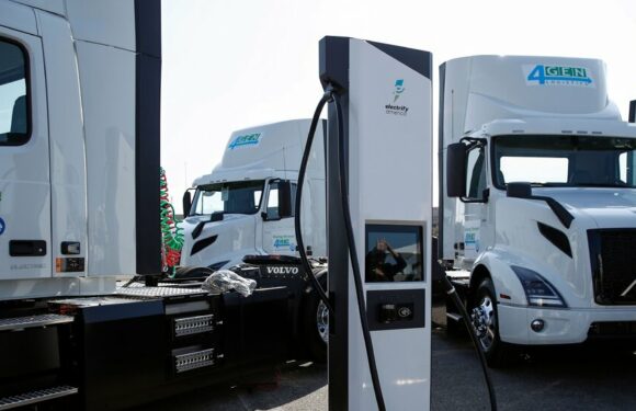 California to Require Half of All Heavy Trucks Sold by 2035 to Be Electric