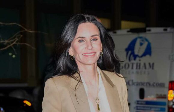 Courteney Cox still gets Botox despite filler regret, there's 'absolutely no movement' in her upper face, says expert | The Sun