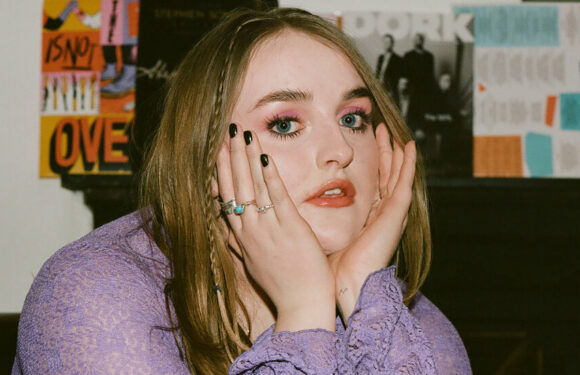 Do Not Follow Nell Mescal