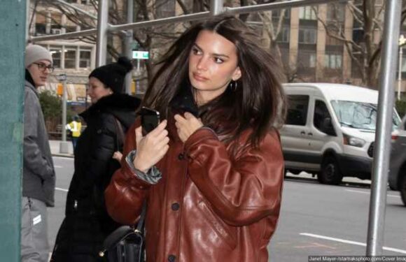 Emily Ratajkowski Draws Mixed Responses After Debuting Pixie Haircut