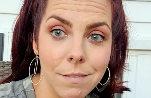 I get so much hate for not wearing a bra – I won’t go to church just flopping in the wind but I’m free in everyday life | The Sun