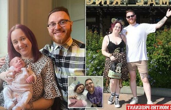 I had no idea I was pregnant and gave birth in bed