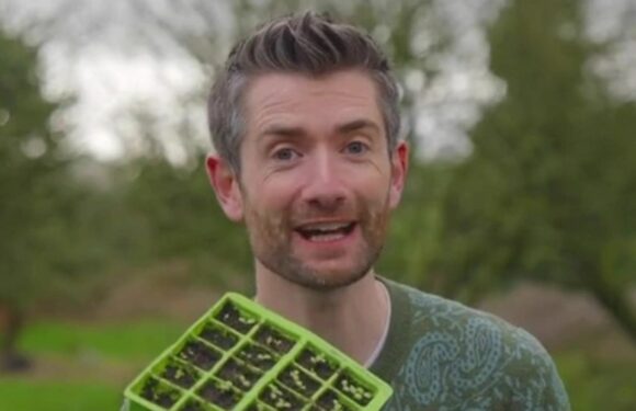 I'm a gardening pro – there's six jobs you need to do before the end of March… they’ll help keep your weeds in check too | The Sun