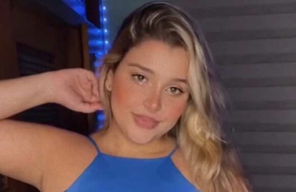 I’m a hot teacher – people beg me to teach them something when they see me in my tight dress | The Sun