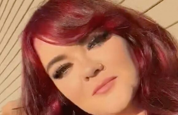 I'm a sexy redhead, my friend is a blonde, people say red always wins out in the end | The Sun