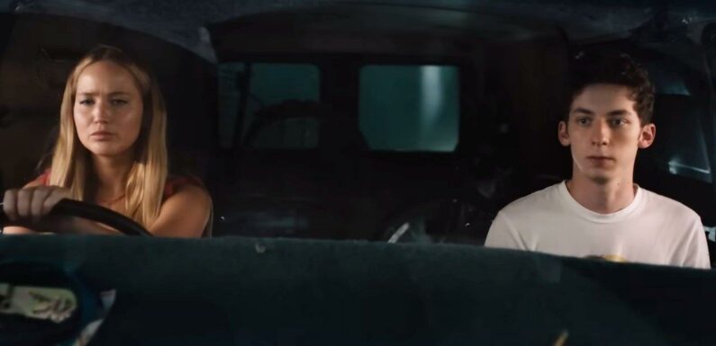 Jennifer Lawrence Hired to Date a 19-Year-Old in Trailer for Raunchy Comedy ‘No Hard Feelings’