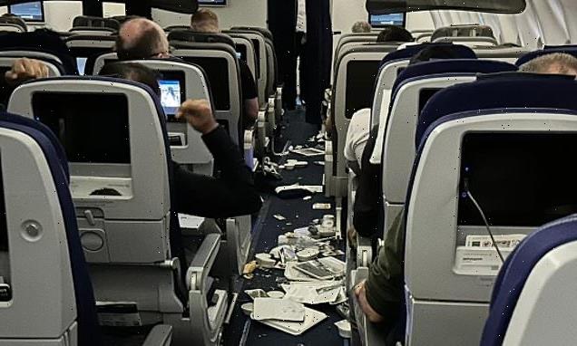 Lufthansa staff told passengers to delete evidence of turbulent flight