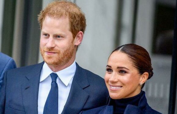Meghan Markle gives Prince Harry a love that hes never had before, says Fergie