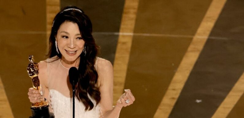 Michelle Yeoh Reflects On Her Win & The Long Fight For Inclusivity: “Finally After 40 Years” – Oscars Backstage